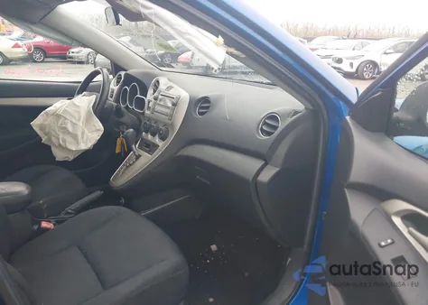 2010 Toyota Matrix z USA, uszkodzony, nr VIN 2T1KU4EE1AC194215